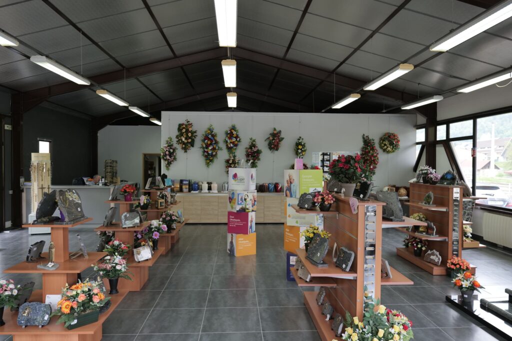 produits au magasin funeraire